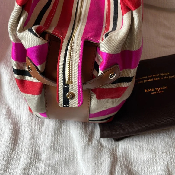 KATE SPADE - Stevie striped hobo bag ♠️🩷❤️NWT - Picture 10 of 13